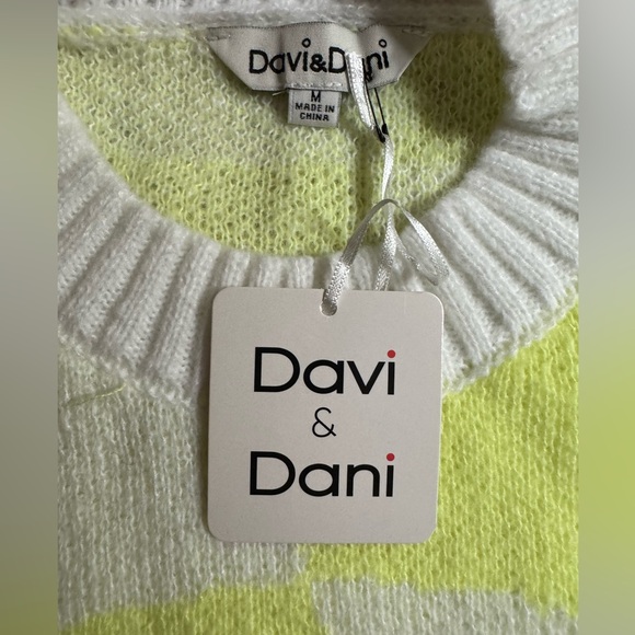 NWT Davi & Dani Neon Lime and White Sweater Oversized Sweater Size M - Picture 7 of 14